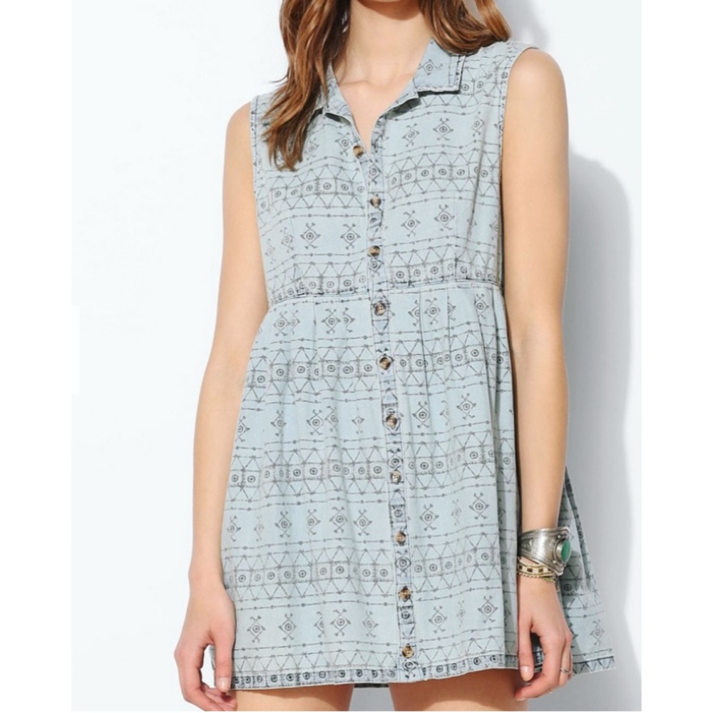 Urban Outfitters - ZEEGEEWHY button babydoll dress